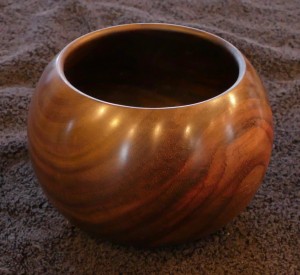 145-east indian rosewood bowl